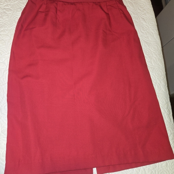Sag Harbor Dresses & Skirts - Sag Harbor size 16 Red maxi skirt with back bottom slit #254